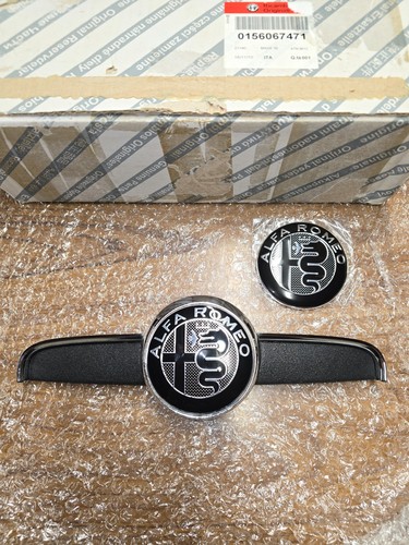 Griglia badge cofano superiore